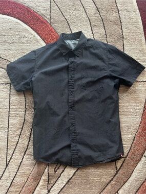 AIRWALK SHORT SLEEVE BUTTON UP